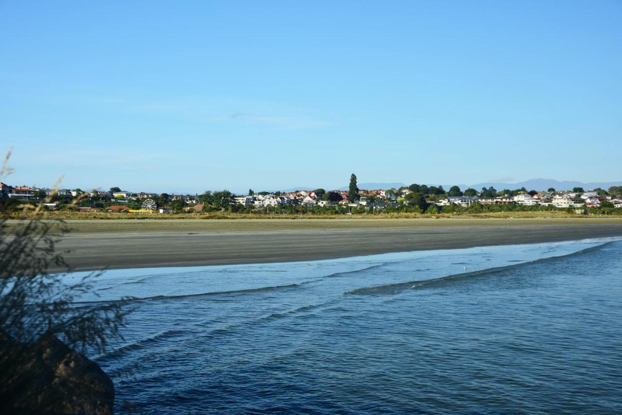 Bed and Breakfast The Sanctuary Beach Side And Spa Timaru Exterior foto